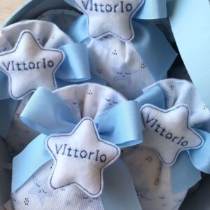 Sacchetto Sartoriale Bianco con Stelline Azzurre e Applicazione Stella