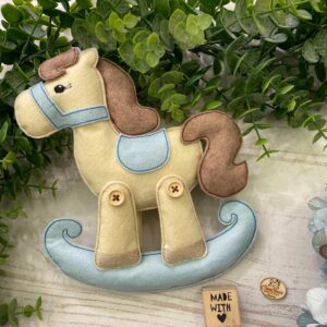 Cavallo a Dondolo in Pannolenci