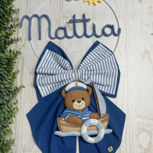 Fiocco Nascita Bimbo Blu con Doppio Fiocco, Nome in Tricotin e Orsetto Marinaio