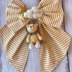 Fiocco Nascita Bimbo Panna e Senape con Leone in Amigurumi