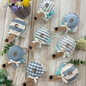 Mini Palloncino Azzurro Polvere con Iniziale in Legno e Tag Personalizzato
