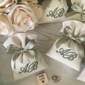 Sacchetto Sartoriale Panna con Ricamo Due Iniziali
