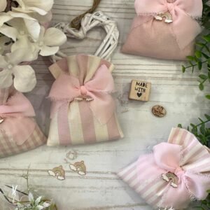 Sacchetto Sartoriale Rosa Cipria e Panna con Ciondolo Arcobaleno